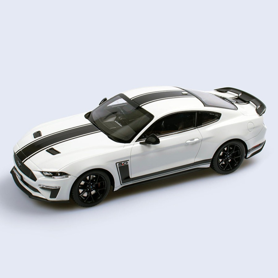 Shop Authentic Collectables | 1:18 Ford Mustang R-Spec - Oxford White